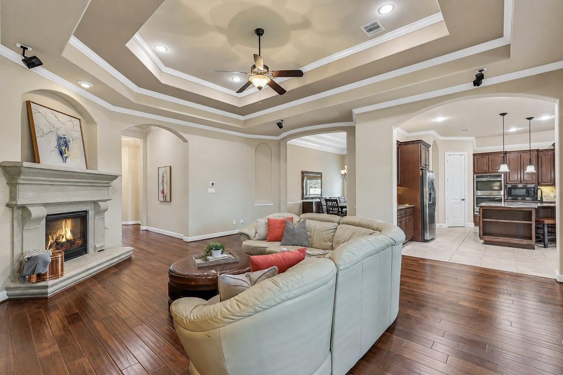 House in Friendswood, Texas, United States 2 - 18503596