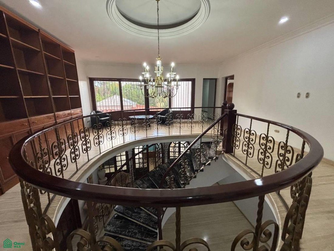 Casa in Caracas, Distretto Capitale, Venezuela 4 - 18633942
