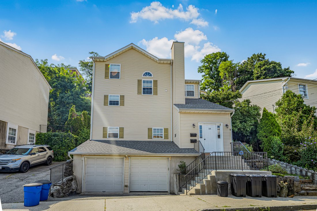 Apartment in Yonkers, New York, United States 2 - 18674413