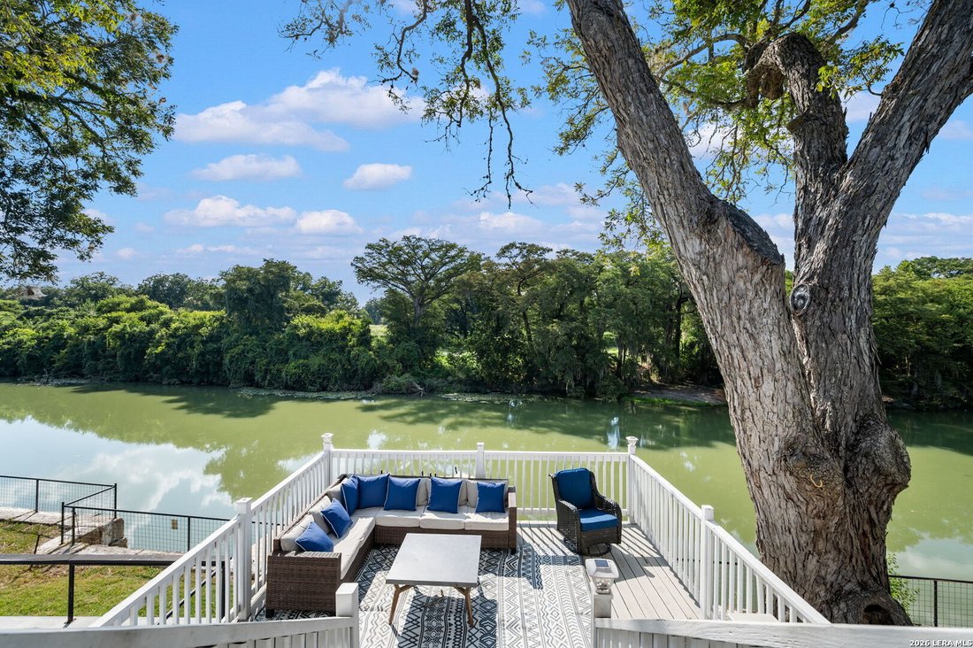 House in Seguin, Texas, United States 3 - 18676141