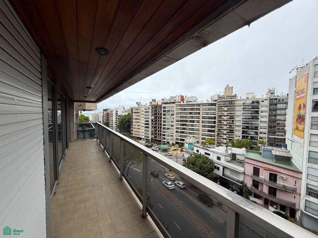 Condo in Montevideo, Departamento de Montevideo, Uruguay 5 - 18675801