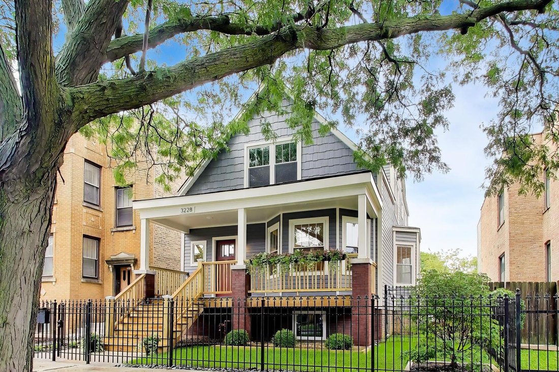 House in Chicago, Illinois, United States 1 - 18676326