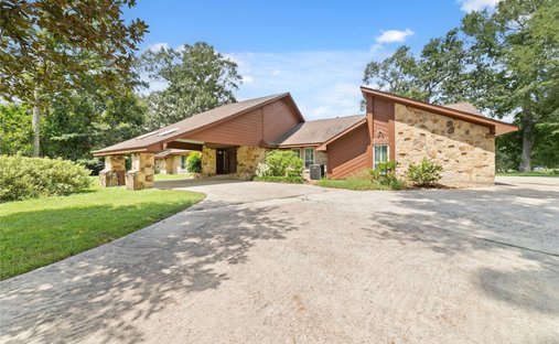 House in Conroe, Texas, United States 1