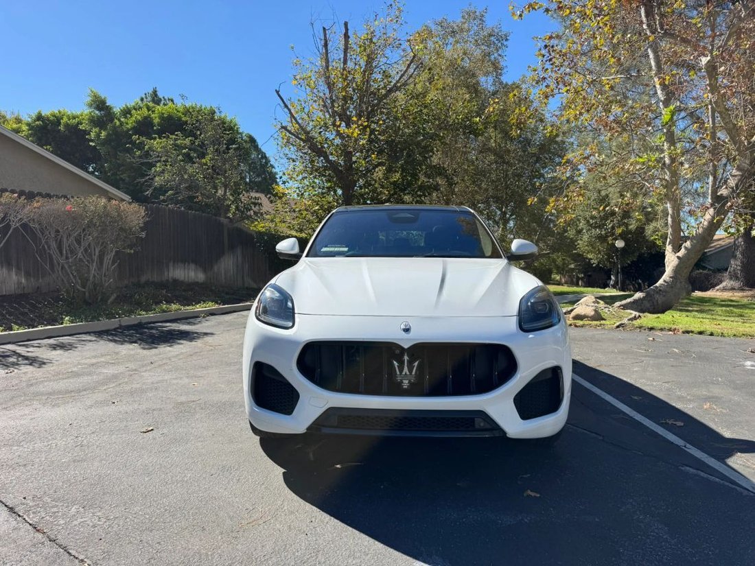 Suv in Los Angeles, CA, United States 2 - 18678041