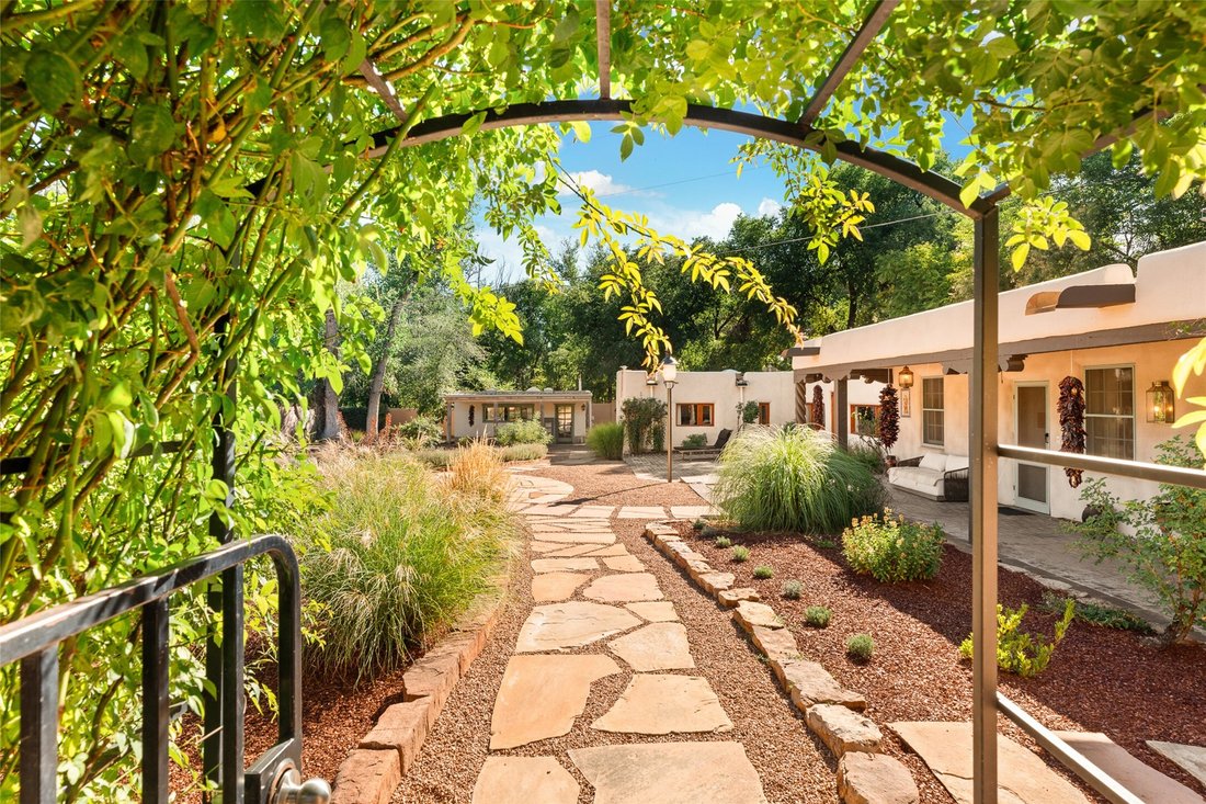 House in Santa Fe, New Mexico, United States 1 - 18675014