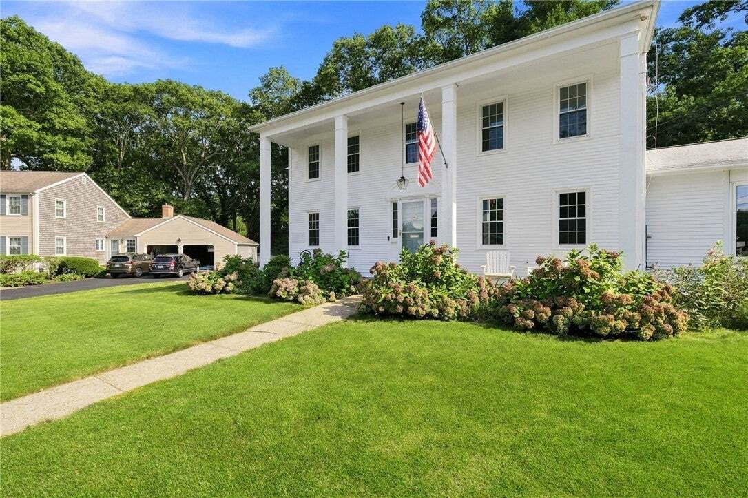 House in Warwick, Rhode Island, United States 4 - 18676748