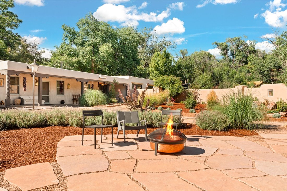 House in Santa Fe, New Mexico, United States 2 - 18675014