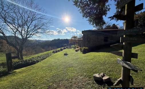 House in Centre, Amplepuis, France 1