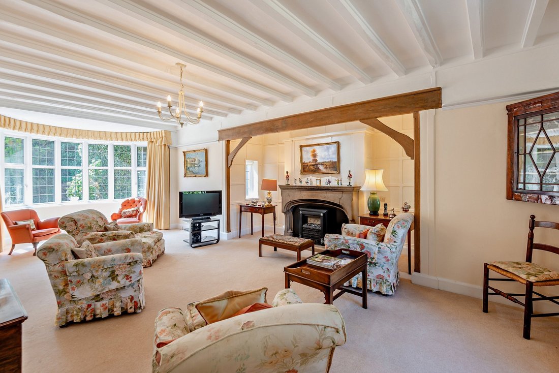 House in Sunningdale, England 4 - 18676260