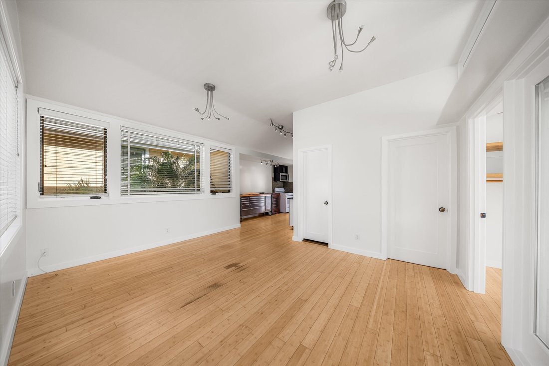 Santa Barbara, California, United States 4 - 18675704
