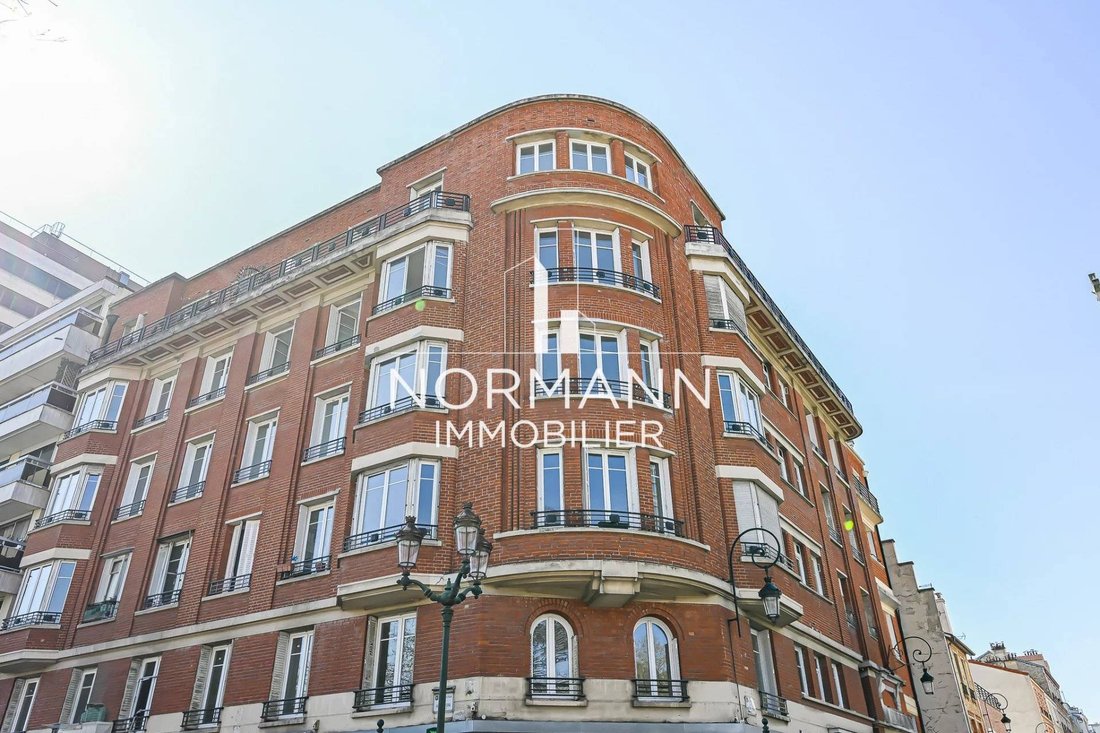 Apartment in Puteaux, Ile-de-France, France 1 - 15869662