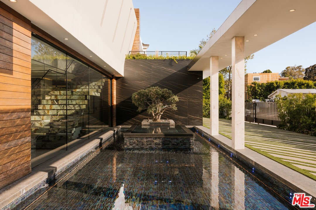 House in Los Angeles, California, United States 2 - 18675292