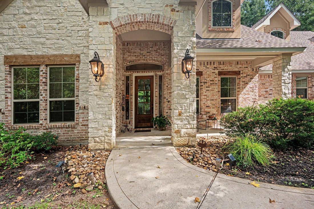 House in Tomball, Texas, United States 4 - 18677268