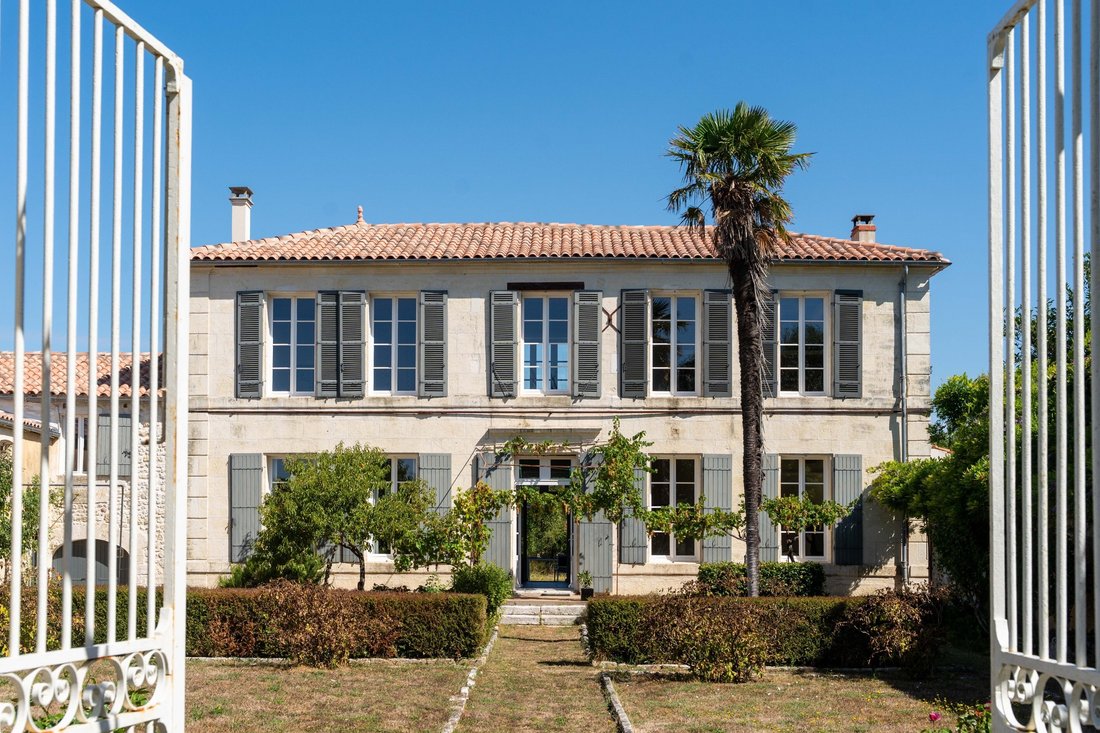 House in Cabariot, Nouvelle-Aquitaine, France 1 - 18677409