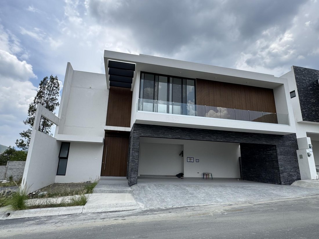 House in Monterrey, Nuevo Leon, Mexico 2 - 18675459