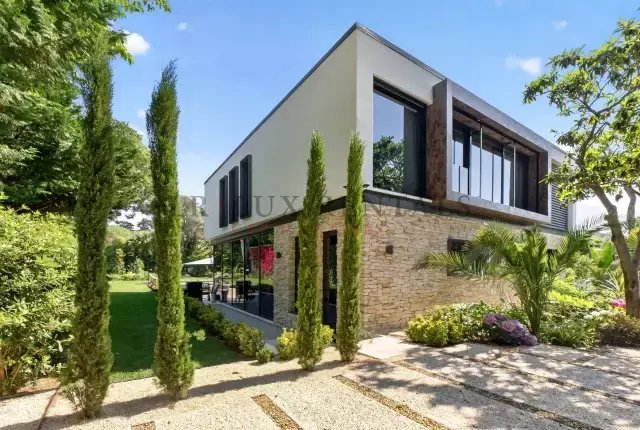 Villa in Fontmerle, Antibes, France 3 - 18192636