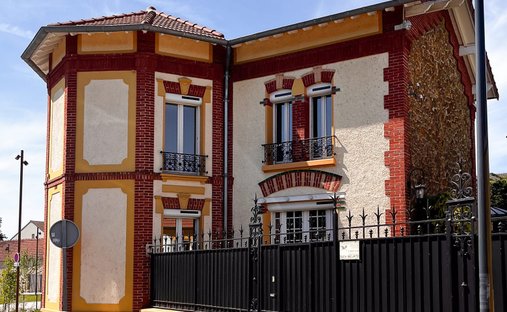 House in Vieux Village-Murs du Parc, Marolles-en-Brie, France 1