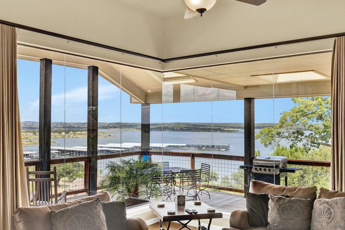 Casa en Canyon Lake, Texas, Estados Unidos 1 - 18676237
