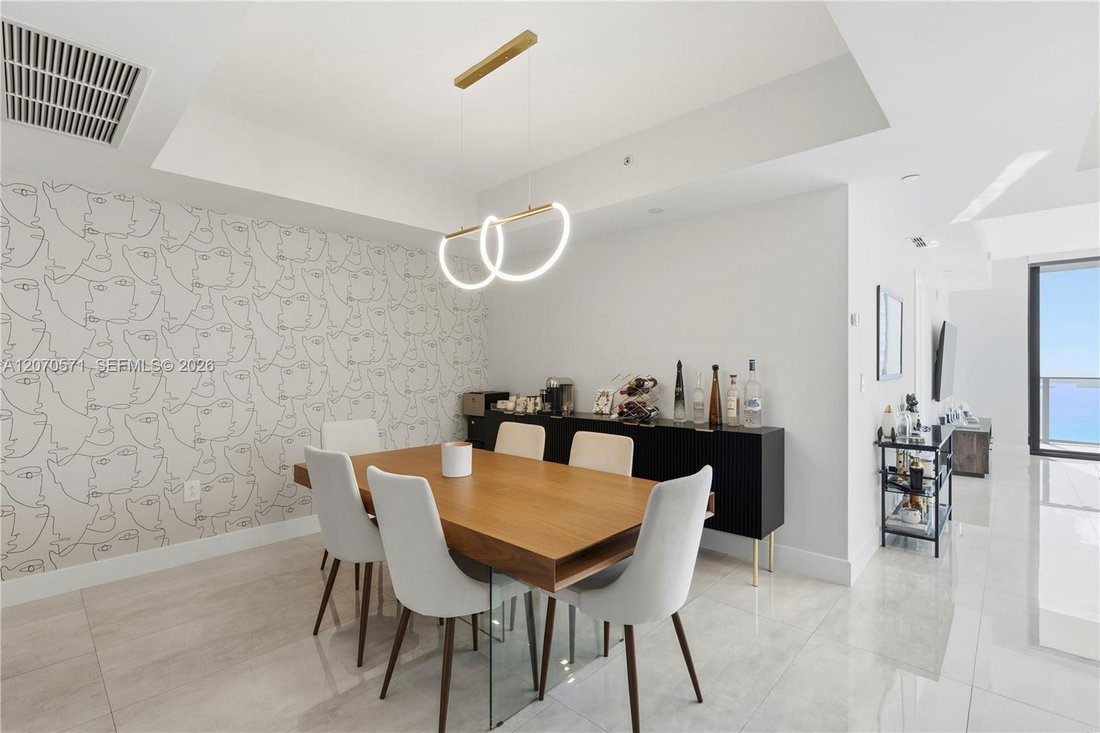 Condo in Miami, Florida, United States 5 - 18677499