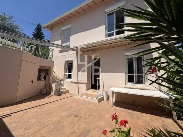 House in Maurice Jeanpierre, Le Cannet, France 1 - 18037194