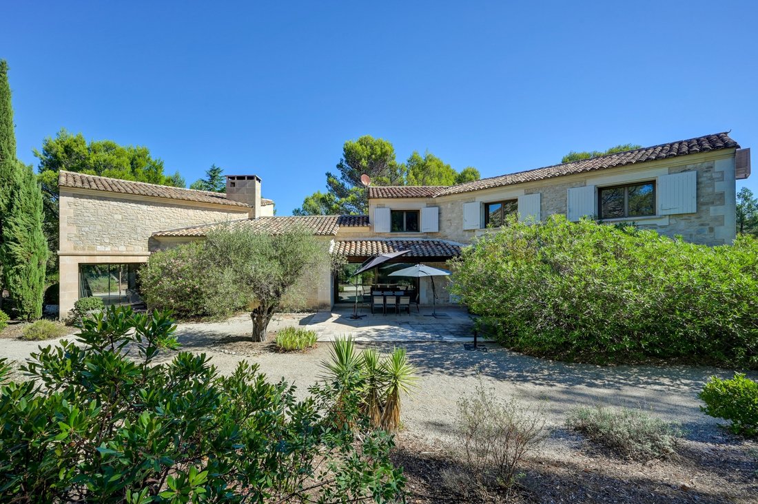 House in Eygalières, Provence-Alpes-Côte d'Azur, France 2 - 18677407