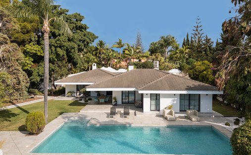 Villa in Elviria-Cabopino, Marbella, Spain 1