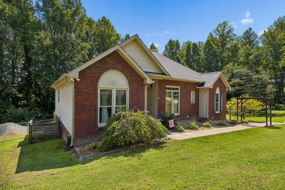 House in Dickson, Tennessee, United States 2 - 18677135