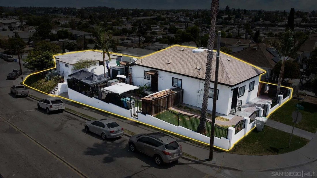 San Diego, California, United States 3 - 18676993