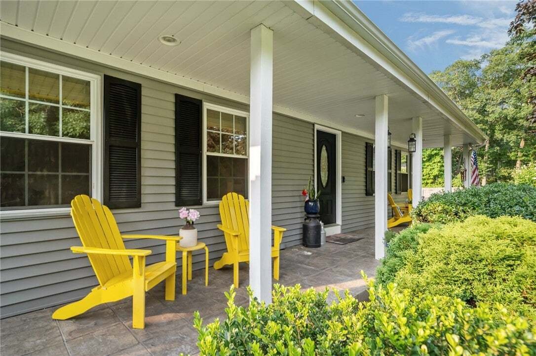 House in Lincoln, Rhode Island, United States 3 - 18676745