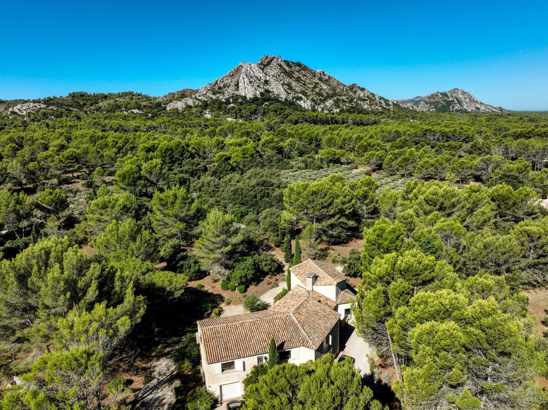 House in Eygalières, Provence-Alpes-Côte d'Azur, France 5 - 18677407
