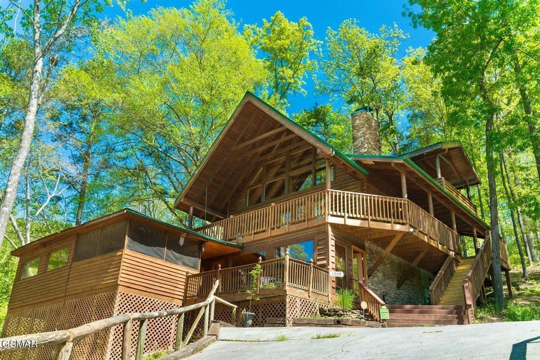 House in Sevierville, Tennessee, United States 2 - 18677104
