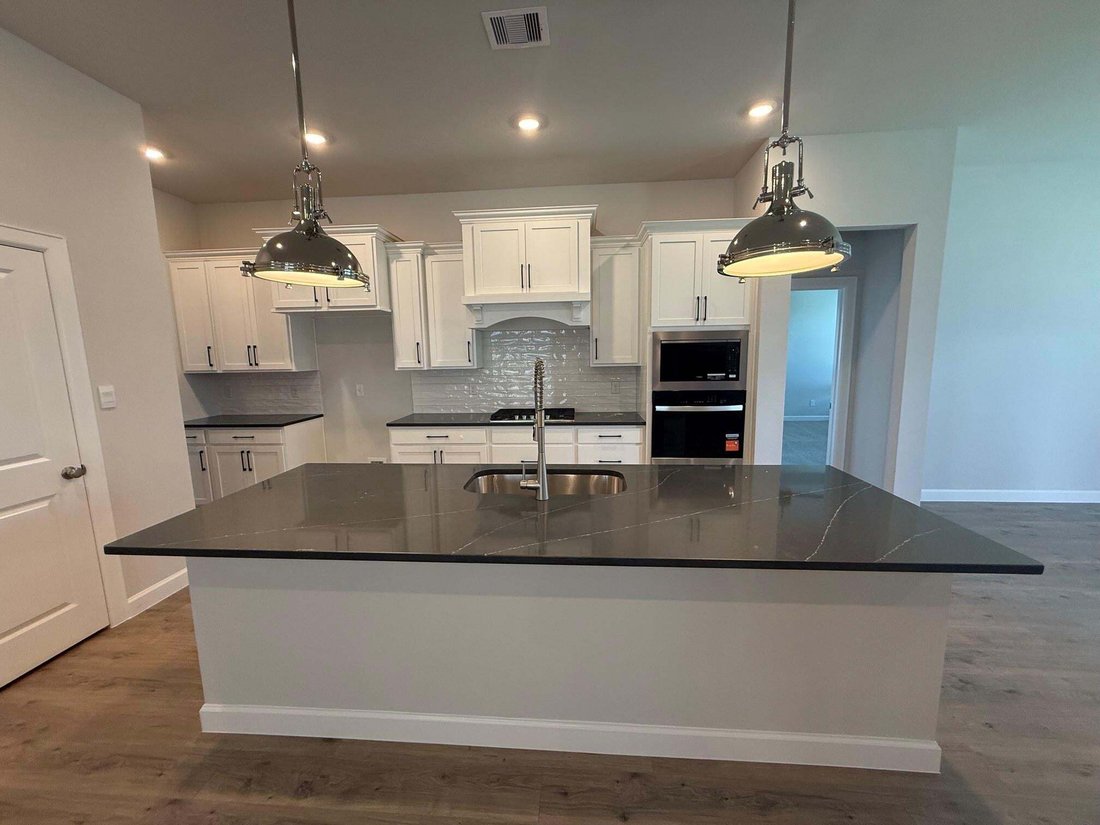 House in College Station, Texas, United States 3 - 17493681