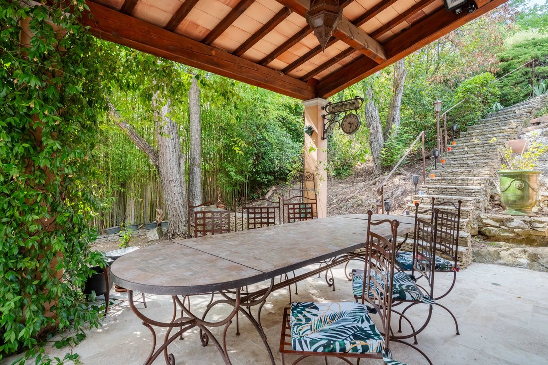Casa en Saint-Marc-Jaumegarde, Provenza-Alpes-Costa Azul, Francia 4 - 15228016