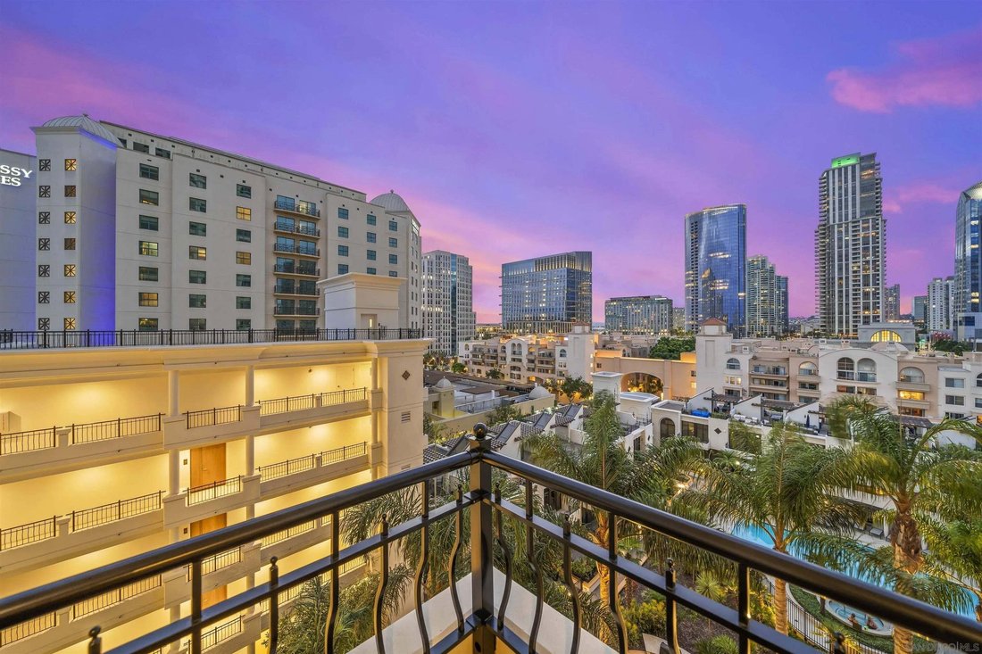 Condo in San Diego, California, United States 4 - 18677021