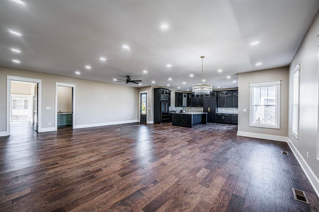 House in Bowling Green, Kentucky, United States 2 - 18676072