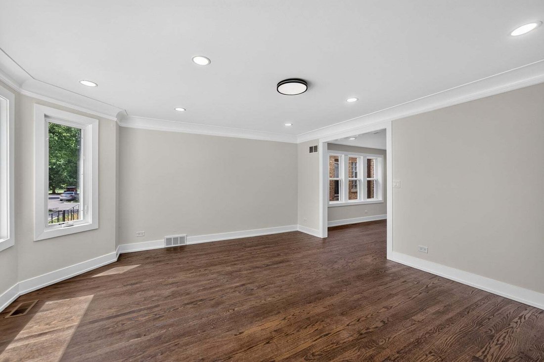 House in Chicago, Illinois, United States 5 - 18676312