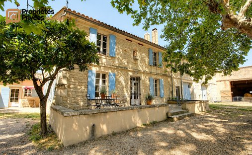 Villa in Centre Ville Nord, Tarascon, France 1