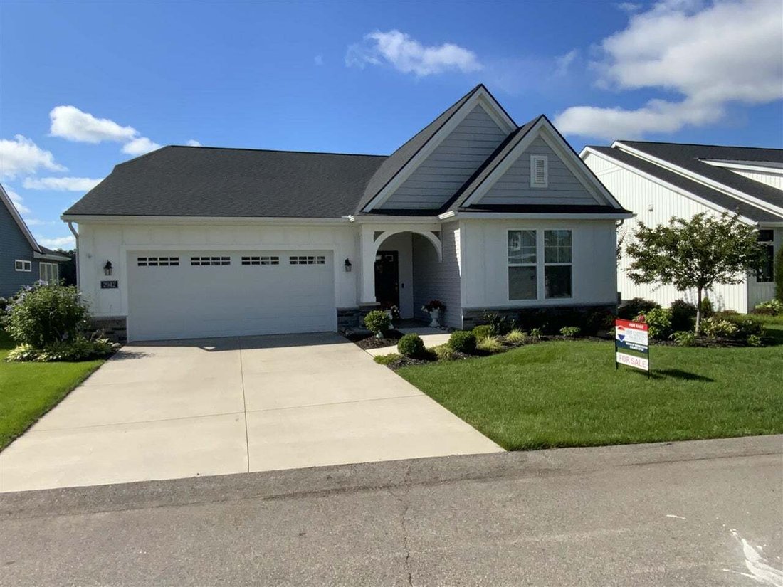 Condo in Plainfield charter Township, Michigan, United States 2 - 18567054