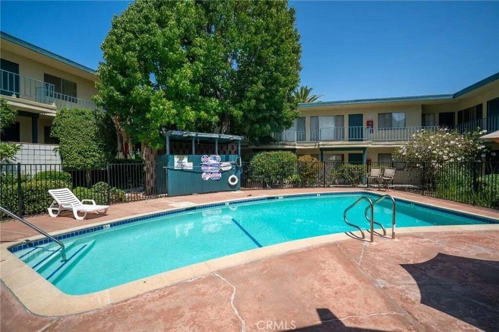 Torrance, California, United States 5 - 18677012