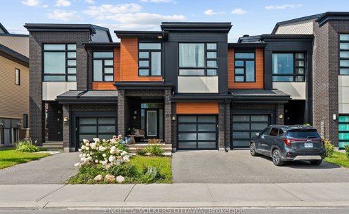 Townhouse in Ottawa, Ontario, Canada 1