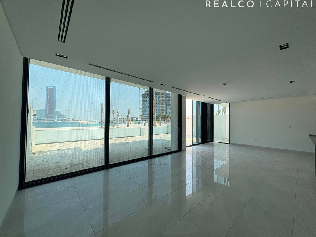 Villa in Al Marjan Island / Jazeerat Al Marjan, Ras al-Khaimah Emirate, United Arab Emirates 4 - 18674806