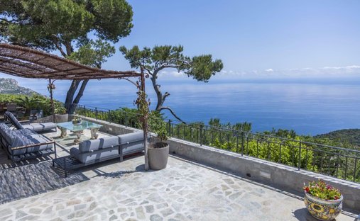 Villa en Èze, Provenza-Alpes-Costa Azul, Francia 1