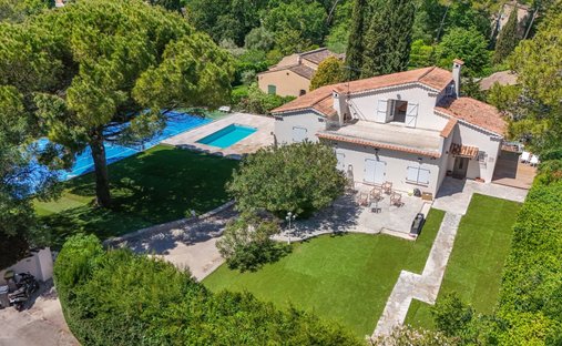 Villa in Mougins, Provence-Alpes-Côte d'Azur, France 1