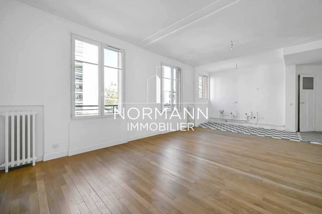 Apartment in Puteaux, Ile-de-France, France 3 - 16255554