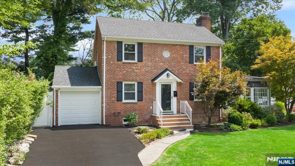 House in River Edge, New Jersey, United States 3 - 18676082