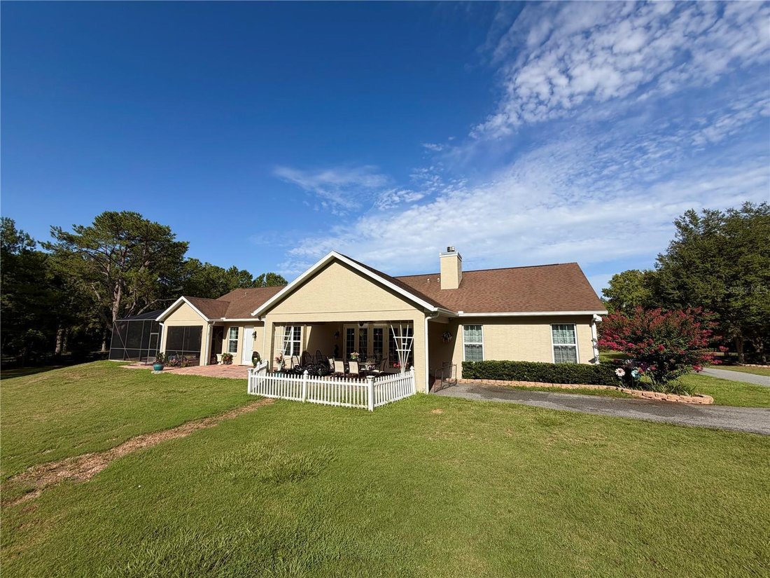 House in Ocala, Florida, United States 3 - 18676002
