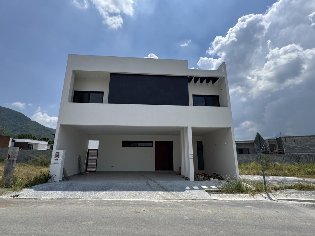 House in Monterrey, Nuevo Leon, Mexico 1 - 18675456