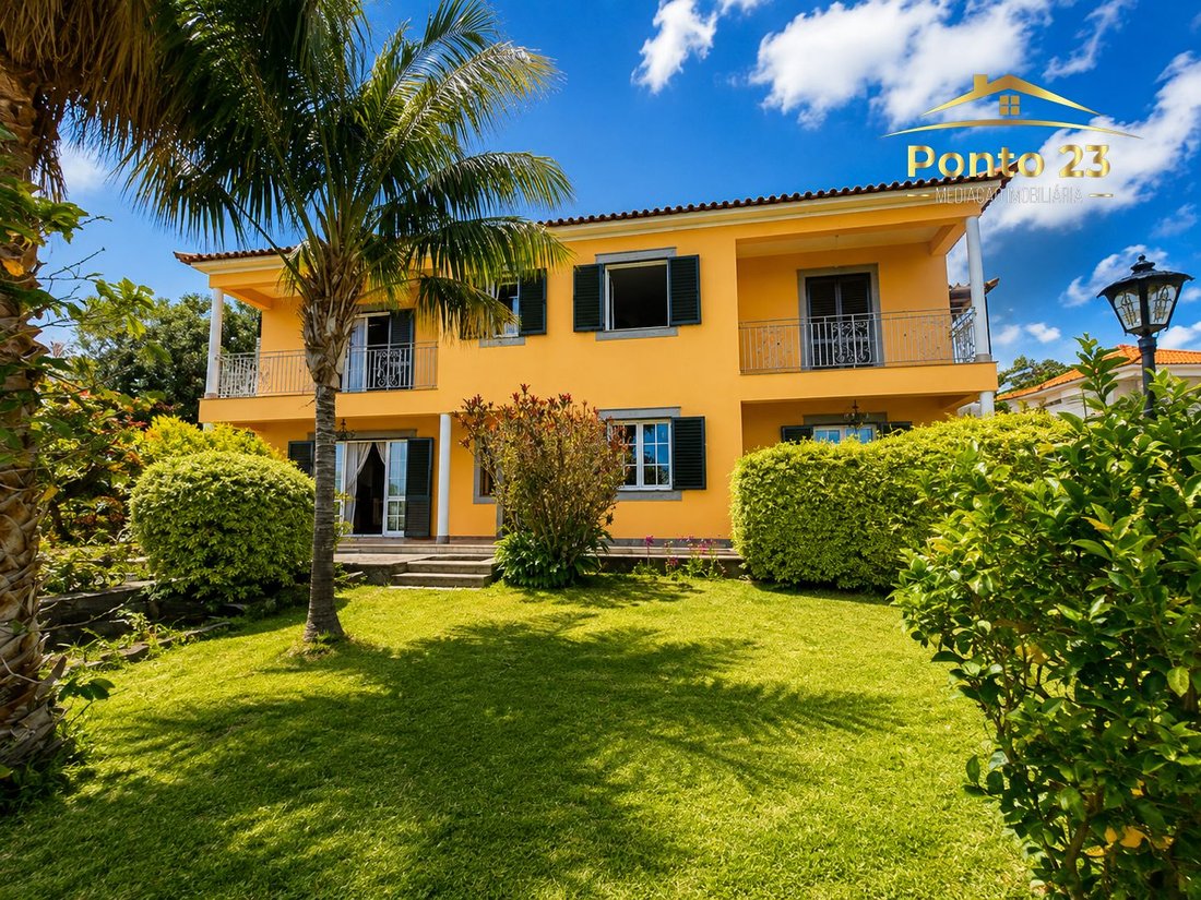 Villa in Santa Cruz, Madeira, Portugal 1 - 15396112