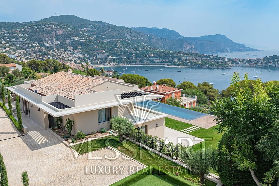 Villa in Nice, Provence-Alpes-Côte d'Azur, France 1 - 18674604