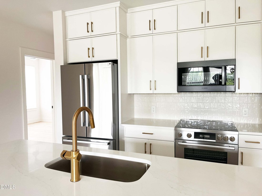 Condo in Chapel Hill, North Carolina, United States 5 - 18677084